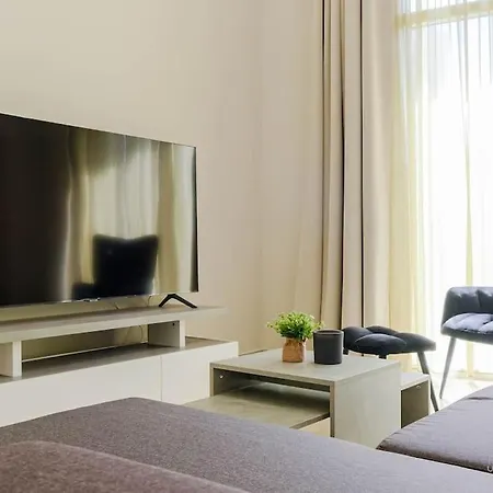 Roselyn 3-bdrm Central Suite, Vesta Philoxenia * סלוניקי