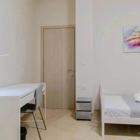 Roselyn 3-bdrm Central Suite, Vesta Philoxenia * סלוניקי
