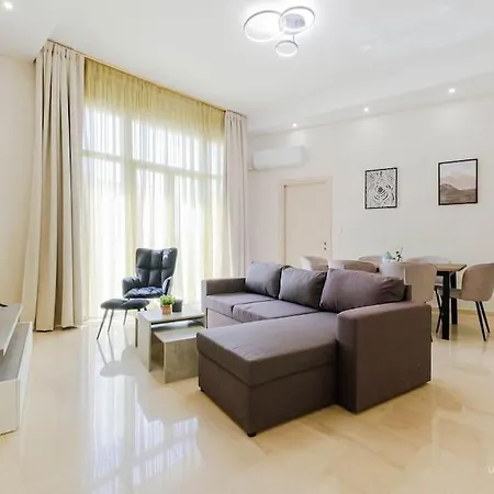 Roselyn 3-bdrm Central Suite, Vesta Philoxenia * סלוניקי