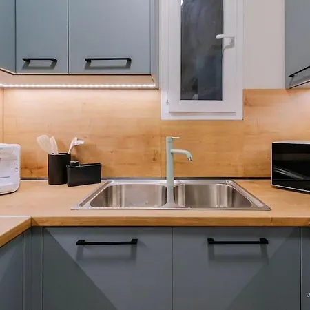 Roselyn 3-bdrm Central Suite, Vesta Philoxenia דירה *